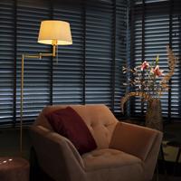 Klasická stojacia lampa bronzová s nastaviteľným bielym tienidlom - Ladas Fix